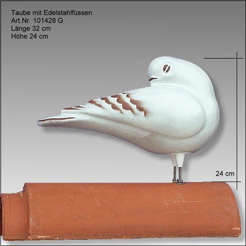 firsttaube schlafend in weisser glasur auf einem firstziegel 