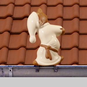 Schlafwandler mit Gürtel als Rinnenfigur